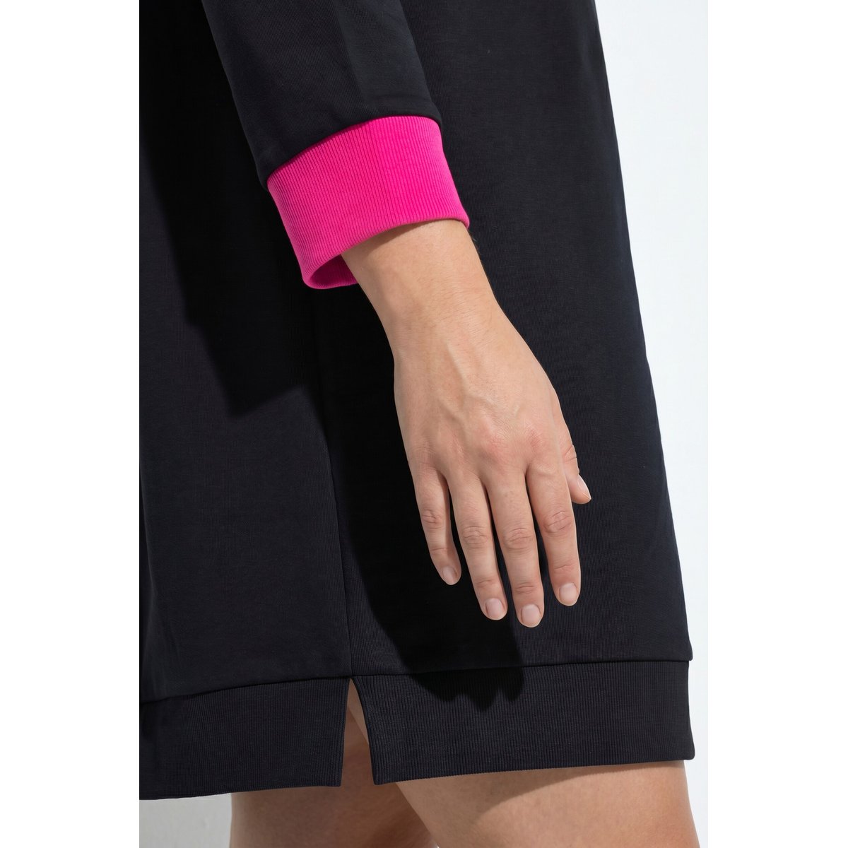 Robe en molleton à capuche noir, ULLA POPKEN
