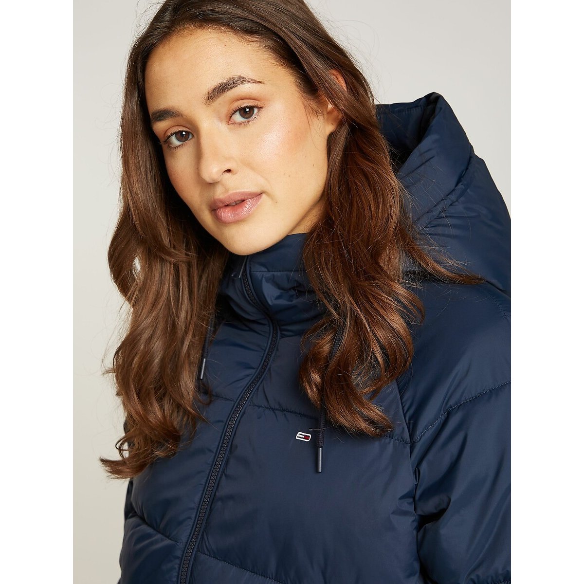 Vail Short Padded Puffer Jacket with Hood midnight blue, TOMMY JEANS