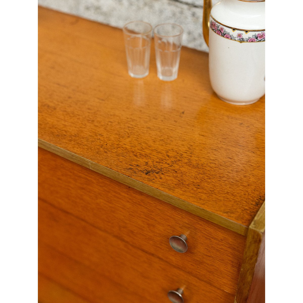 Commode symétrique Olga N°708 - Bon état beige, DEBONGOUT