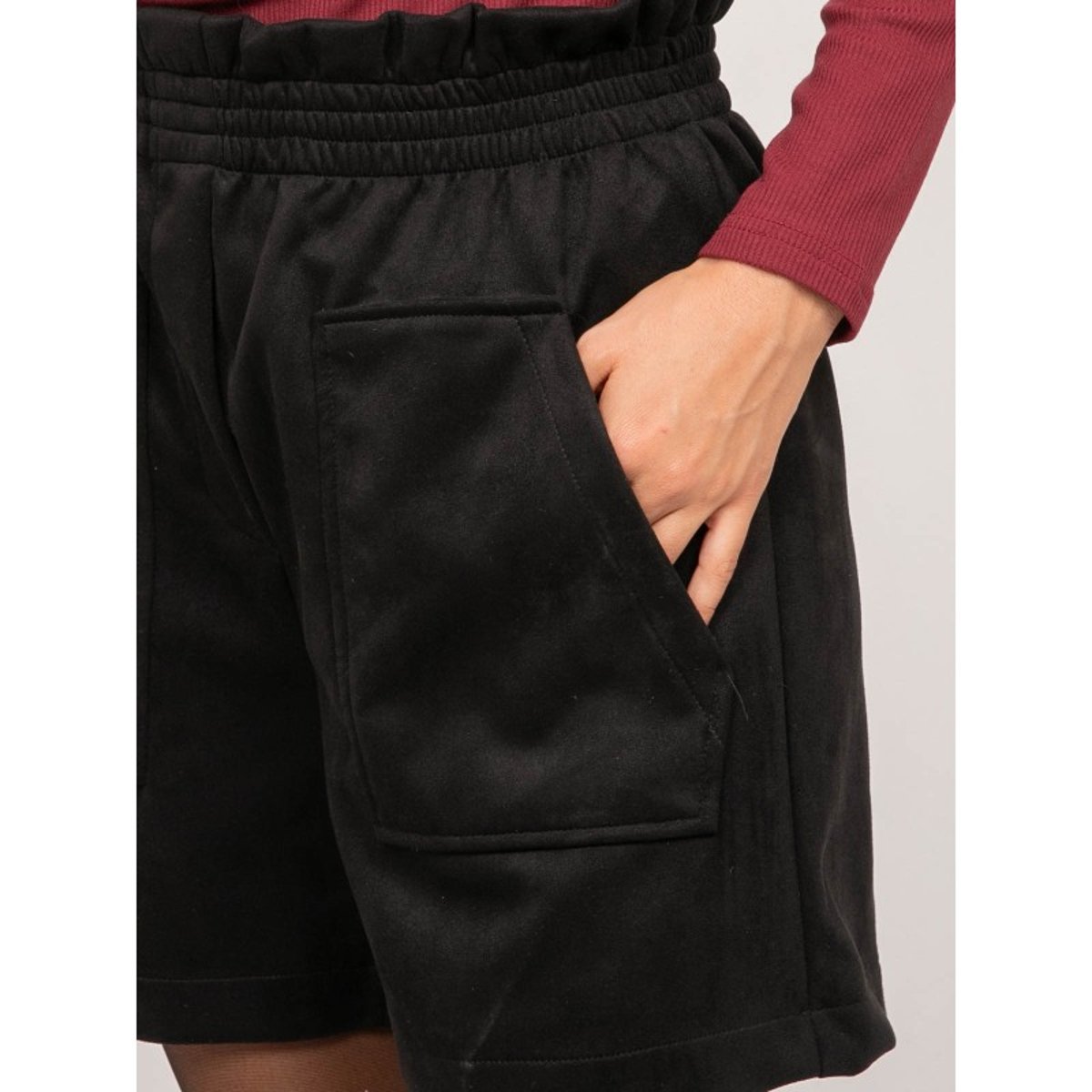 Short Taille Haute Suédine Ceinture élastiquée Xiche noir, DONA LISA