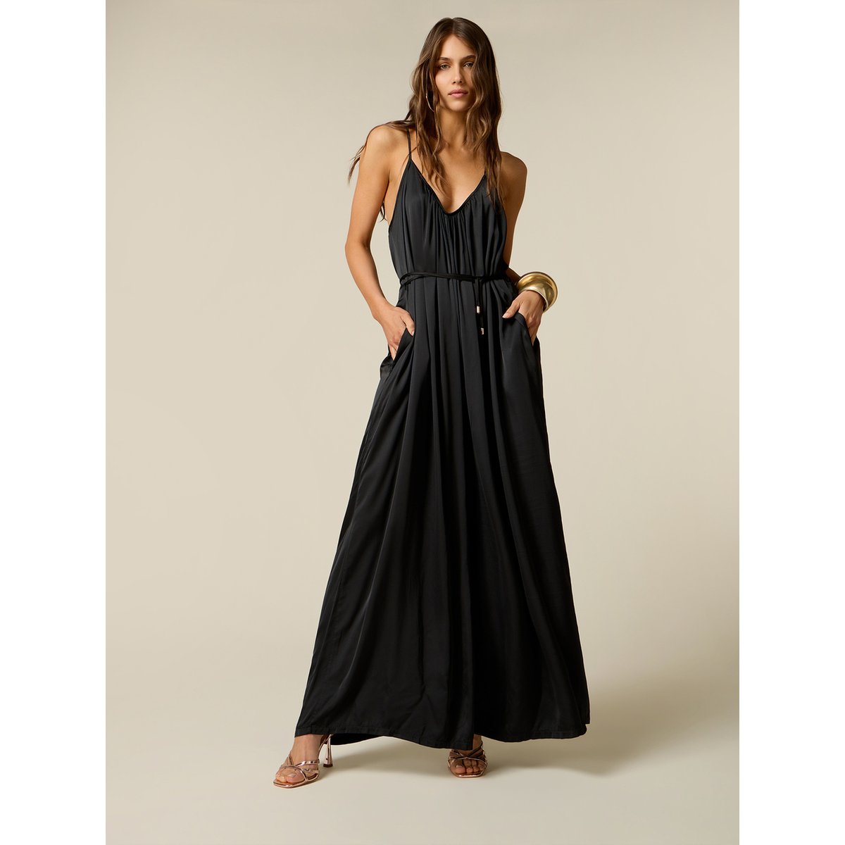 Combinaison longue marron, OLTRE