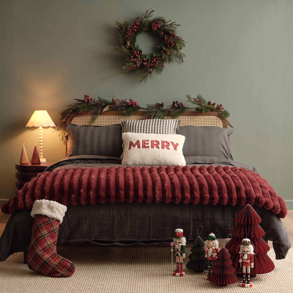 52cm Heritage Noel Red Check Stocking red, SO'HOME