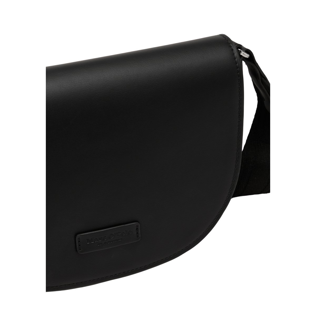 Sac à bandoulière small en une alternative de cuir en polyester recyclé noir, MARC O'POLO