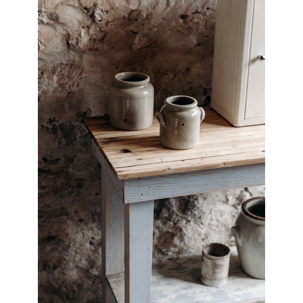 Table d'appoint Francine N°169 - Bon état bois, DEBONGOUT