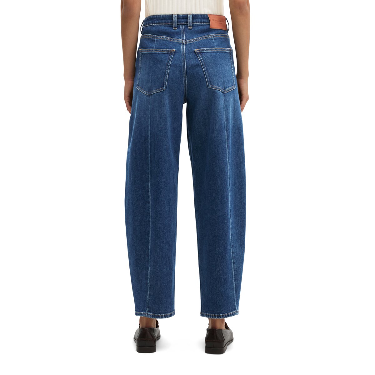 Jeans modèle Lara barrel cropped en coton bio et lyocell stretch bleu, MARC O'POLO