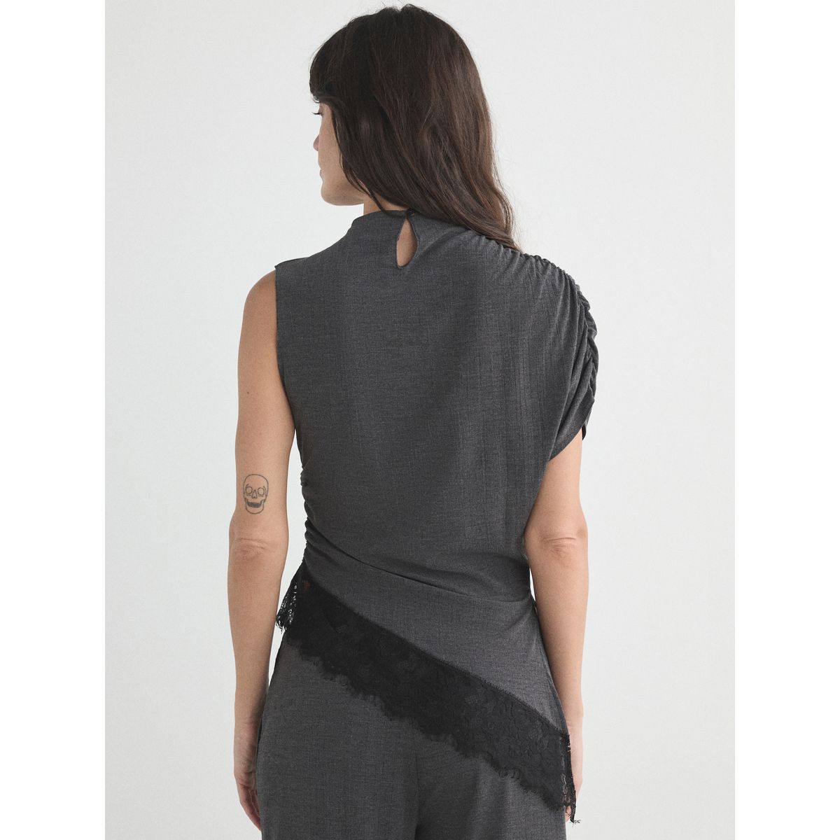 Haut asymétrique sans manches gris anthracite, NEXT