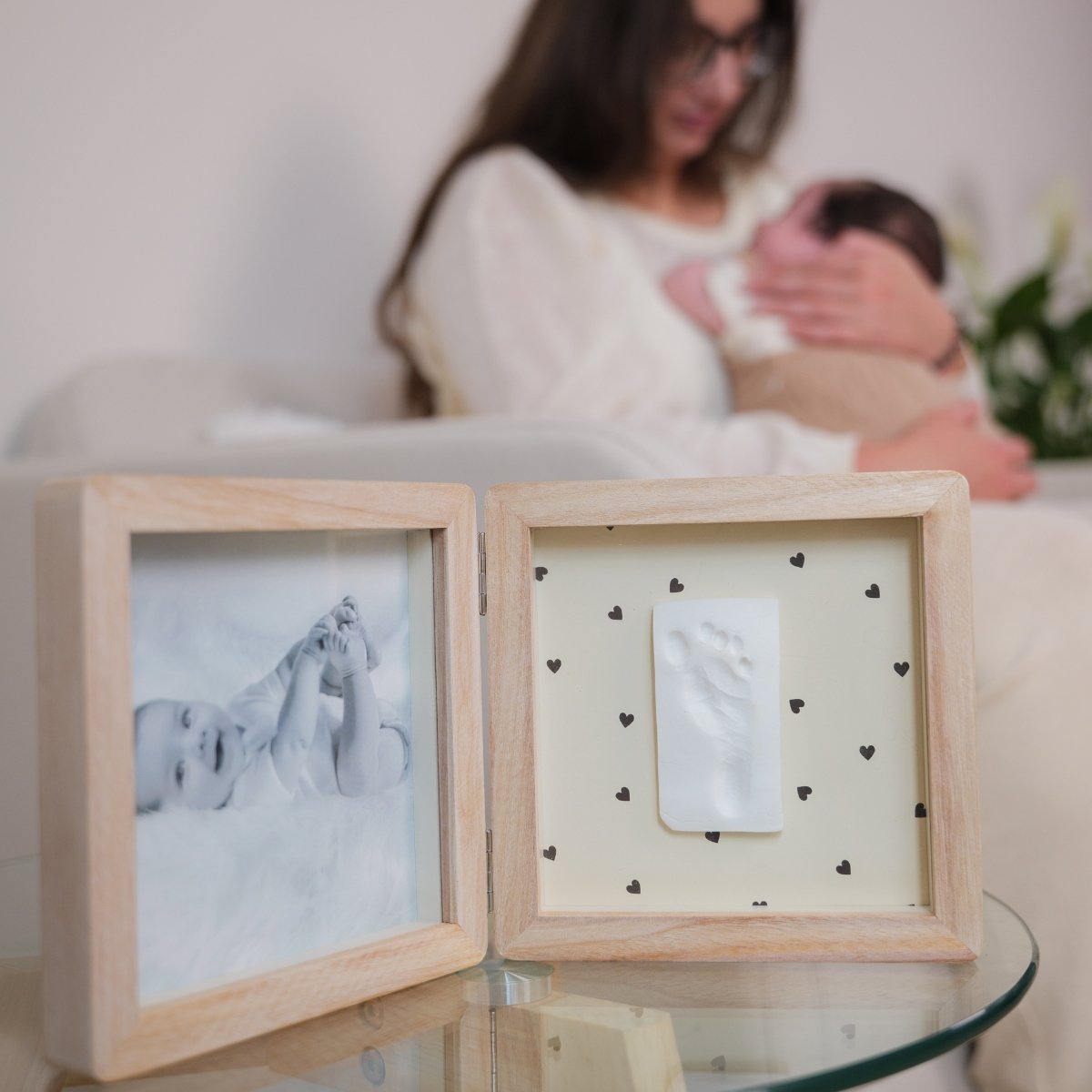 Cadre photo empreintes Double Jolis Cœurs beige, bois, PETIT ARTICHAUT
