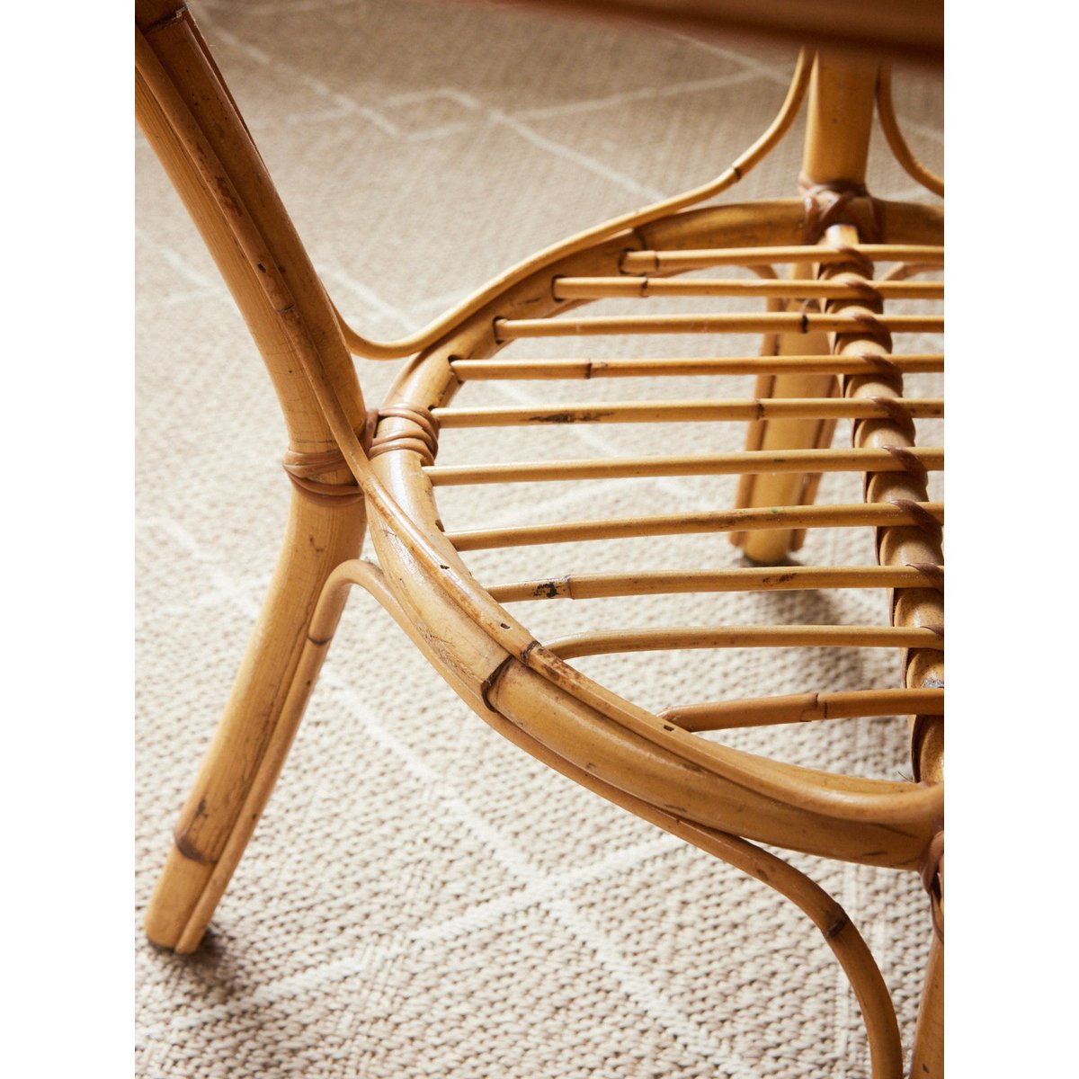 Table basse en rotin Léonie N°1016 - Bon état bois clair, DEBONGOUT