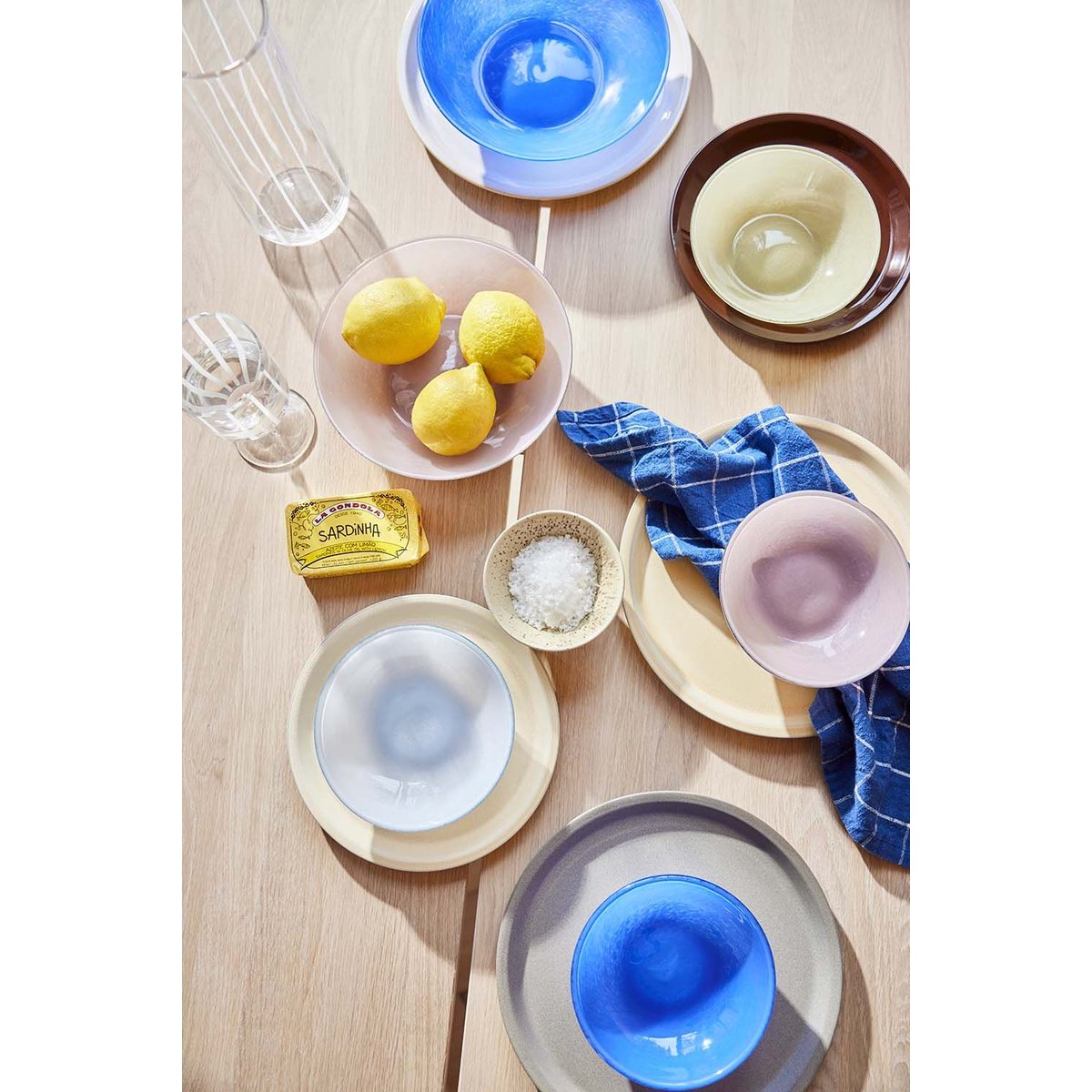 Bol en verre à fond rond LIVING bleu, OYOY LIVING DESIGN
