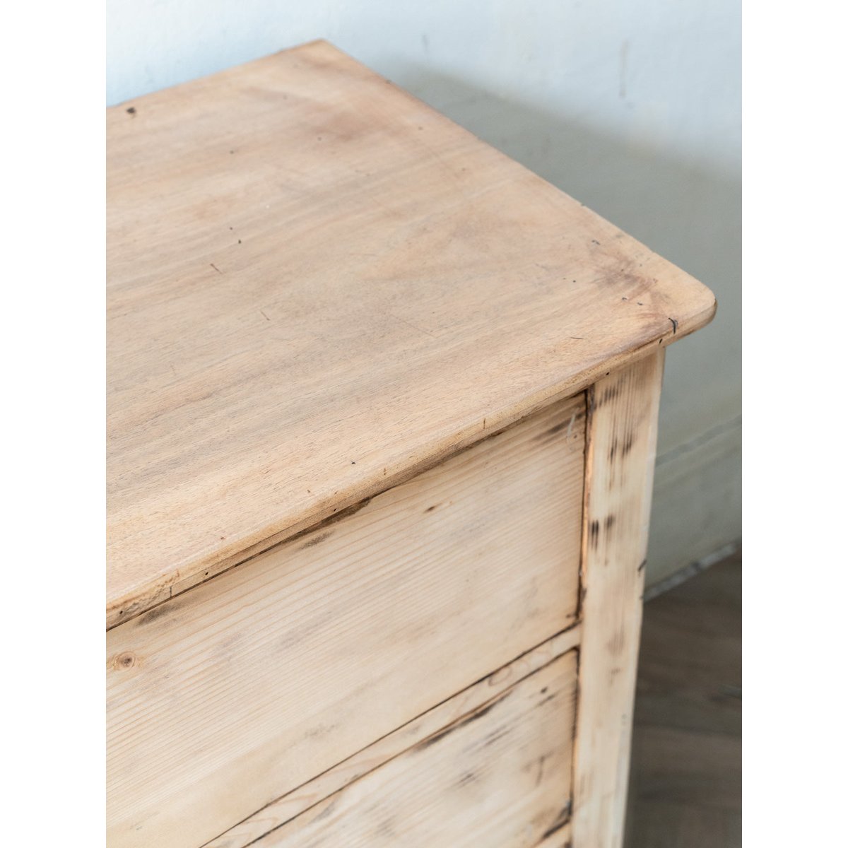 Commode ancienne en bois Garance N°737 - Bon état bois clair, DEBONGOUT