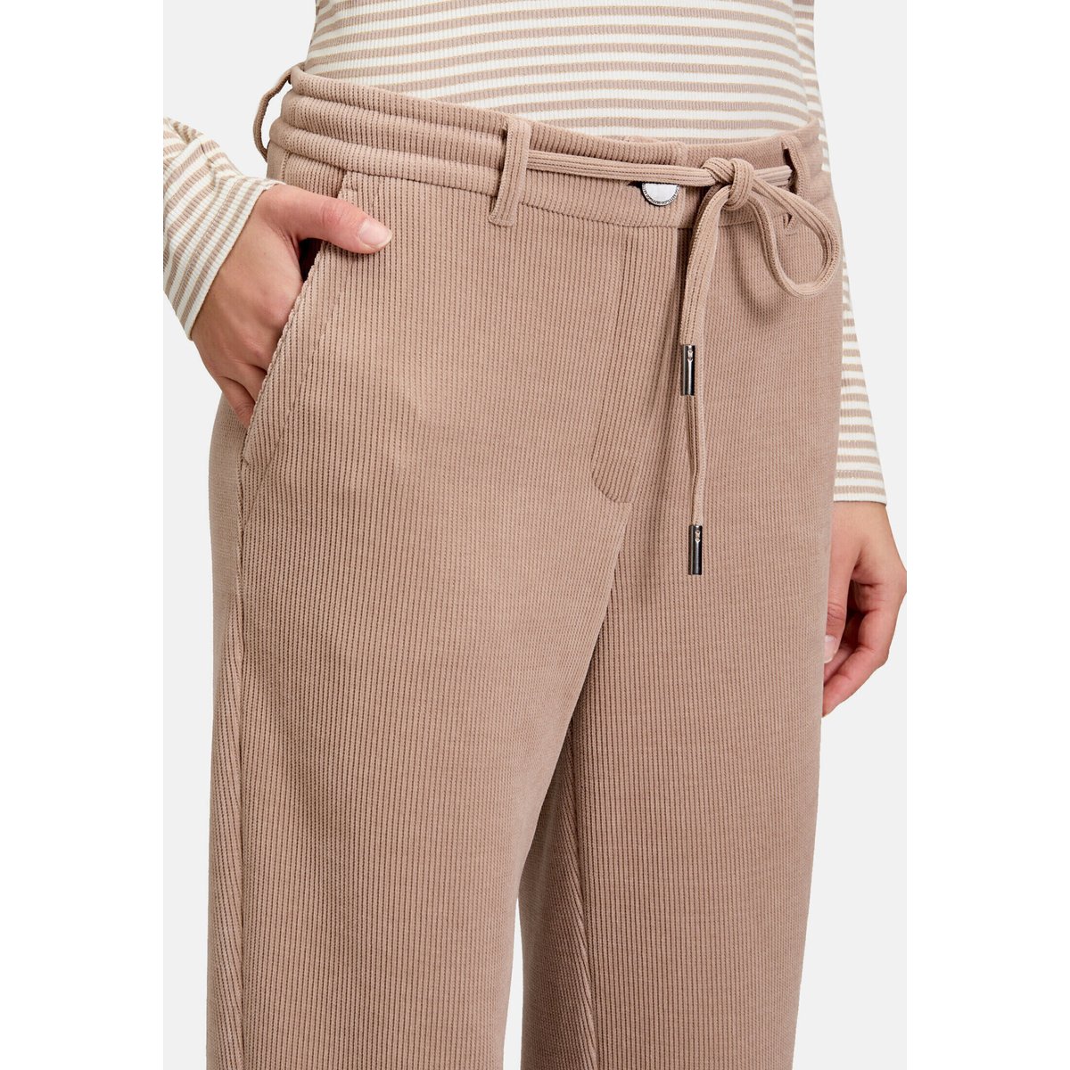 Pantalon casual avec structure powder pearl, BETTY & CO