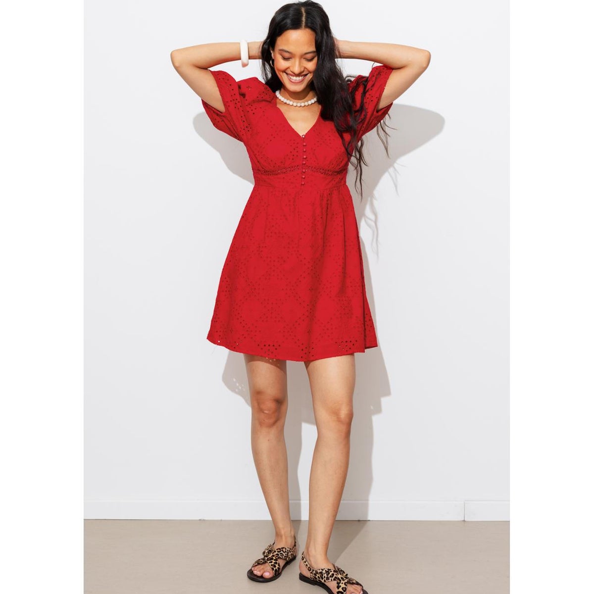 Robe courte broderie anglaise rouge, PROMOD