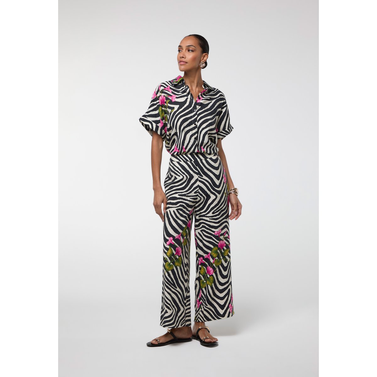 Pantalon palazzo imprimé zébra et fleurs à taille haute noir, LOLA CASADEMUNT