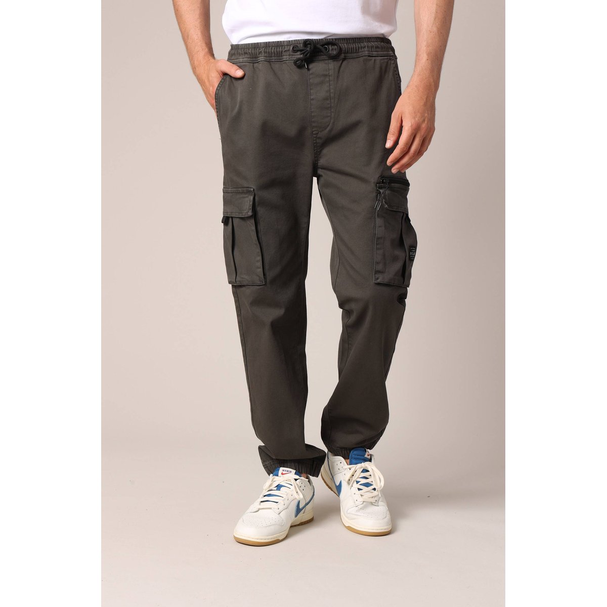Pantalon cargo MONROE charcoal, DEELUXE