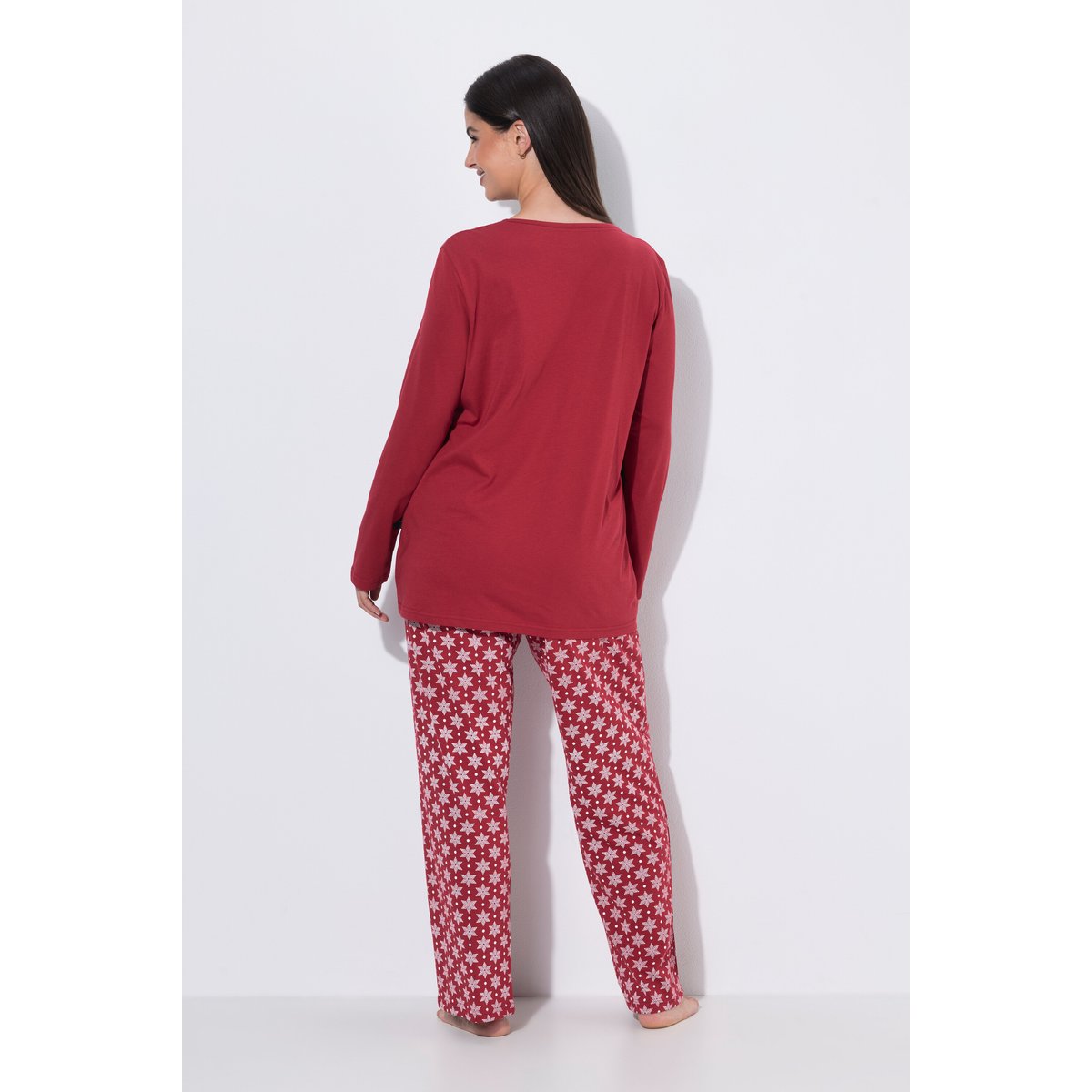 Pyjama décolleté en V et manches longues rouge foncé, ULLA POPKEN