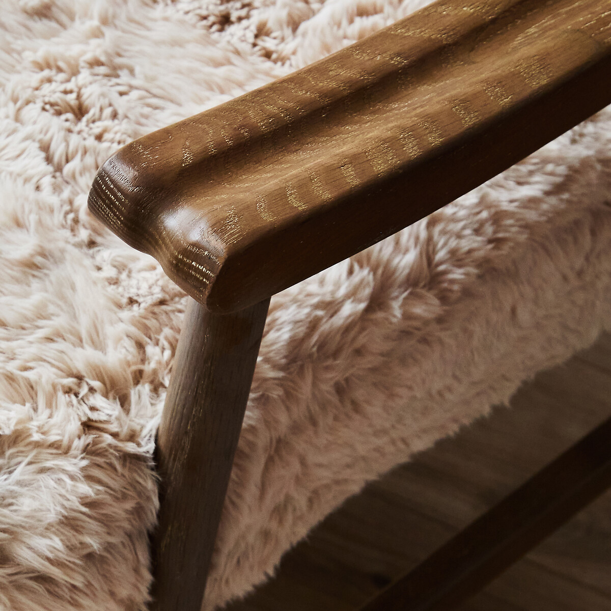 Struan Mid-Century Faux Fur Armchair with Solid Oak Frame natural, VOYAGE MAISON