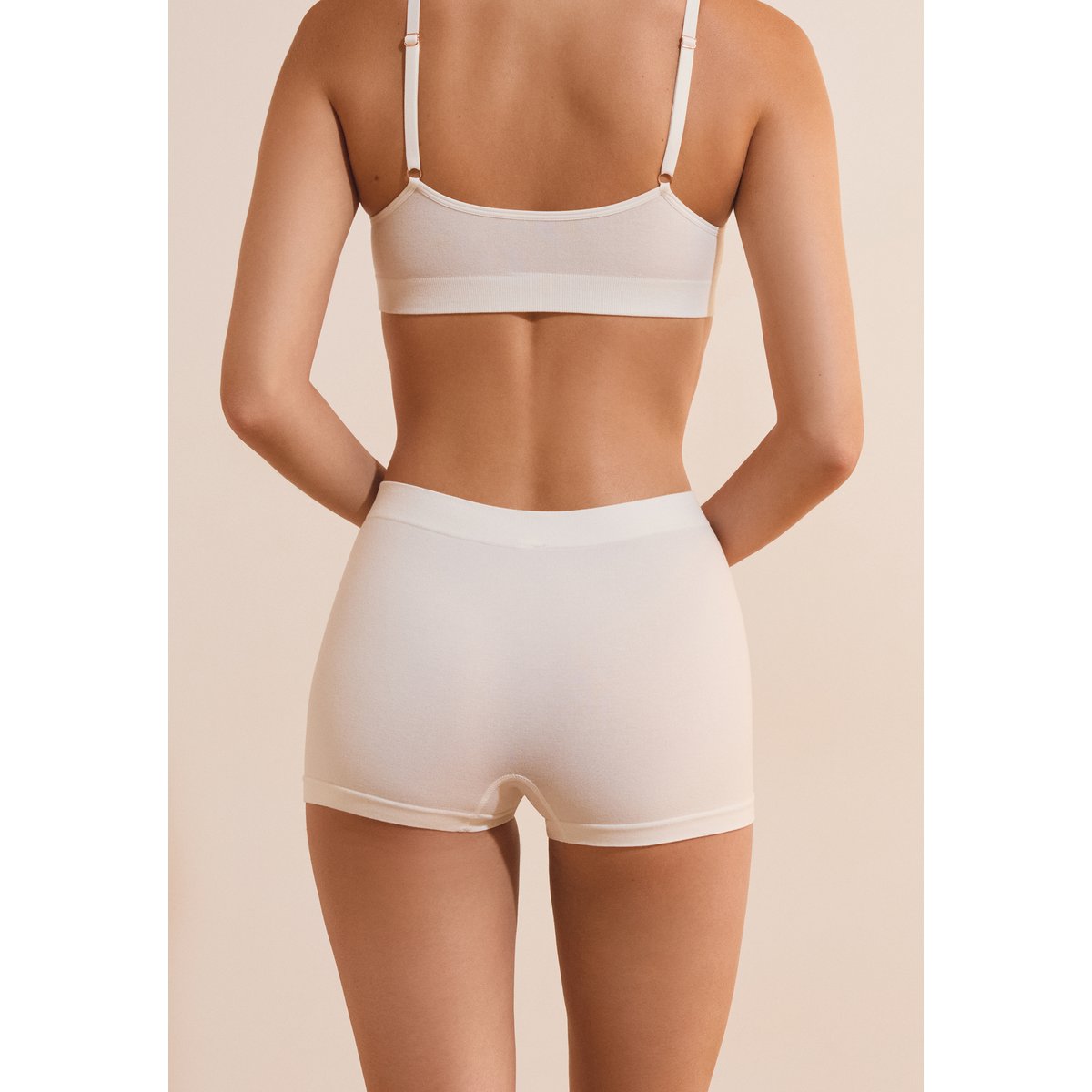 Short boyleg sans coutures en coton biologique AMANDE ecru, ETAM
