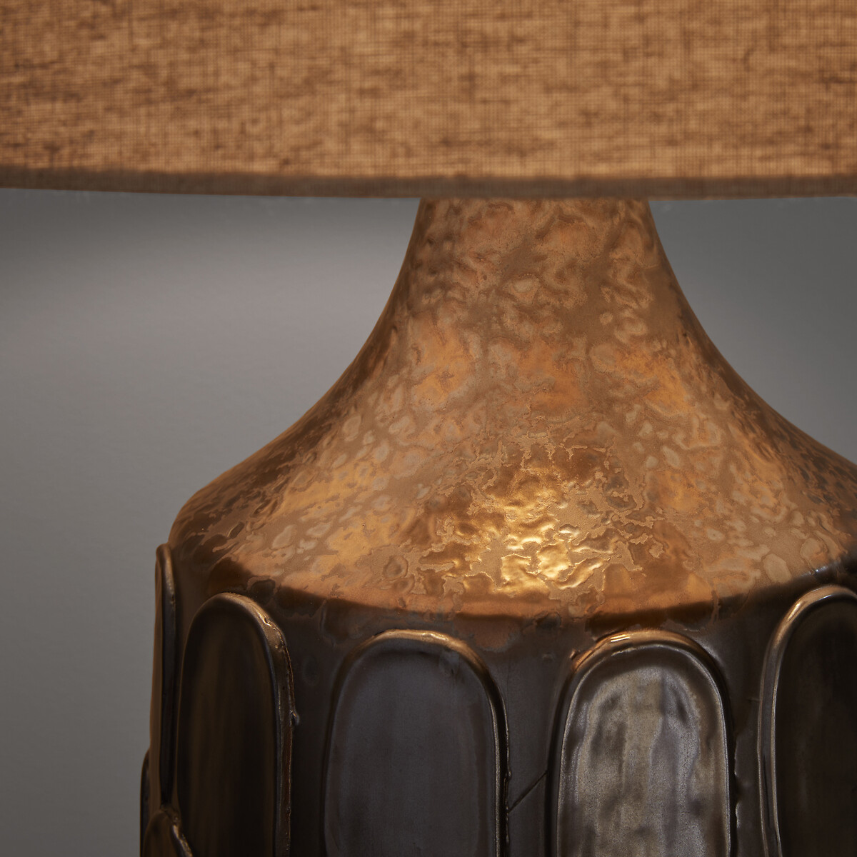 Lampe à poser, en céramique et lin, Synn bronze, AM.PM