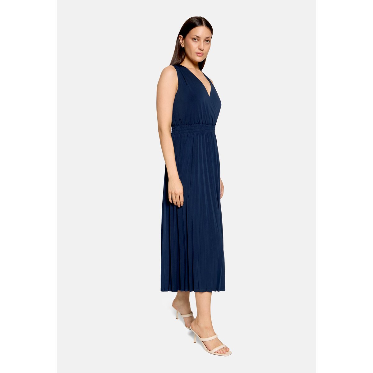 Robe plissée sans manches navy blue, BETTY & CO