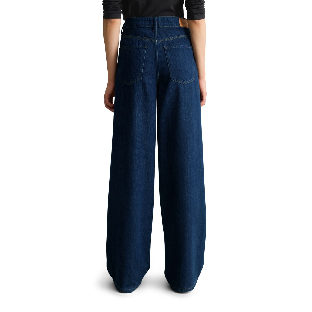 Jeans modèle Tomke wide réalisé avec Orange Fiber bleu, MARC O’POLO DENIM