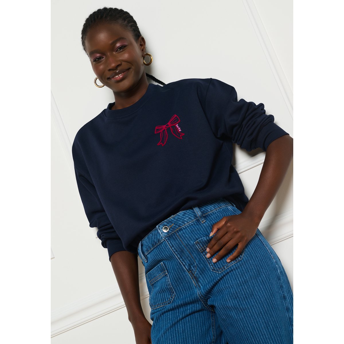 Sweat à noeud brodé bleu marine, LOLALIZA