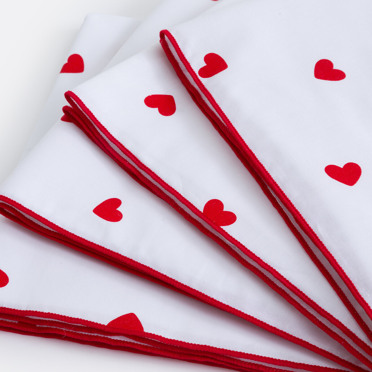 Lot de 4 serviettes de table en coton, imprimé cœurs, SCACCO imprimé coeurs, LA REDOUTE INTERIEURS