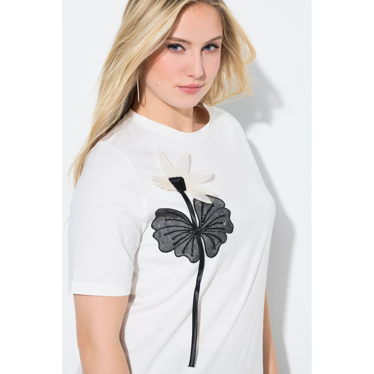 T-shirt avec fleur, coupe Classic Fit blanc cassé, ULLA POPKEN