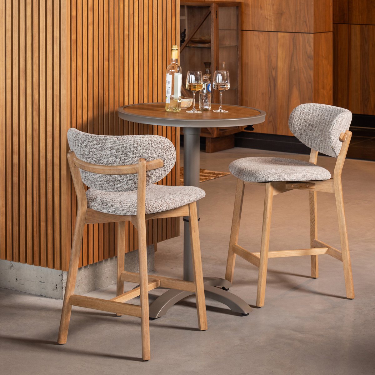 Table de bar réglable en hauteur en aluminium JEPPE marron/ gris, WOOOD
