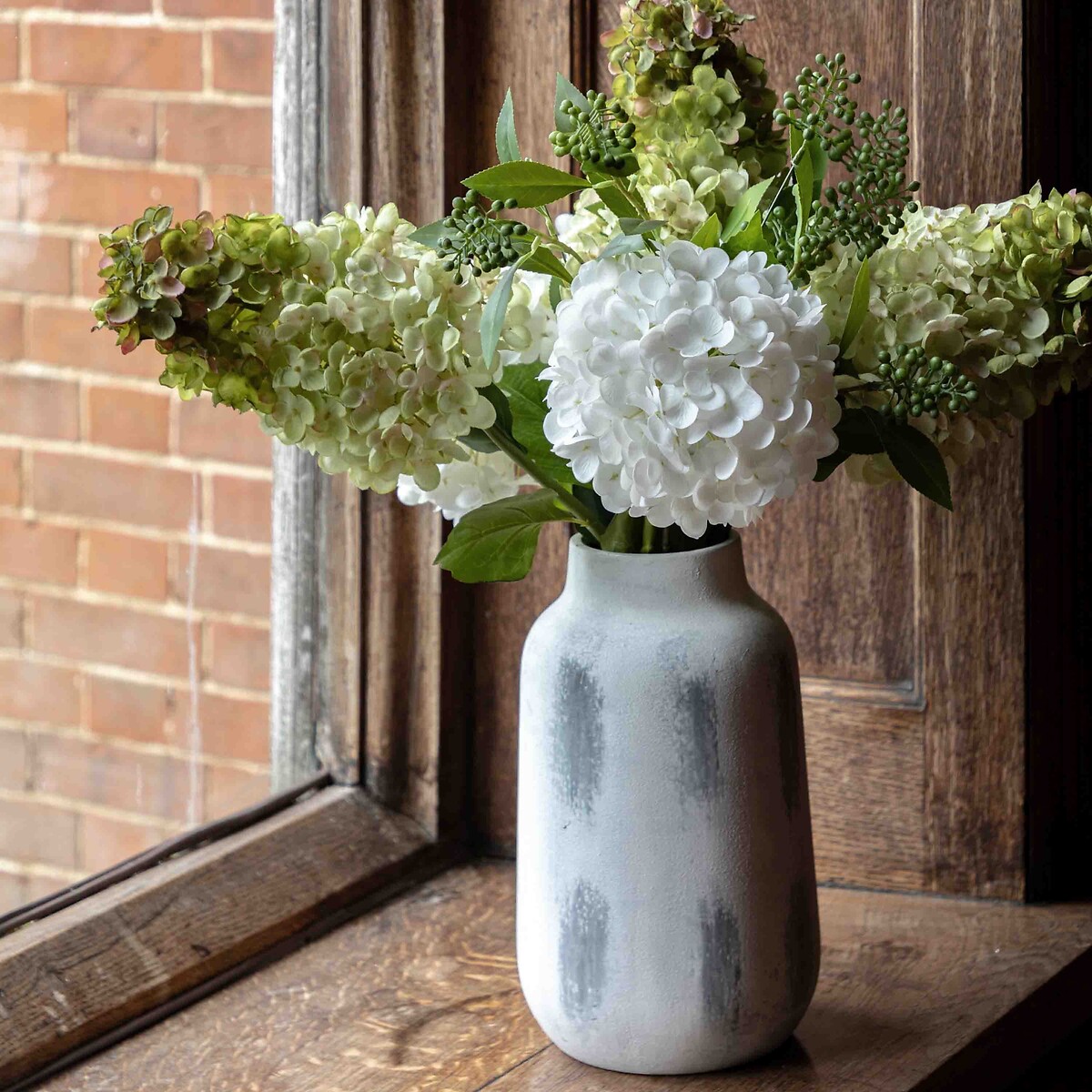 Hydrangea Floral Vase Arrangement green, ÉDITÉ
