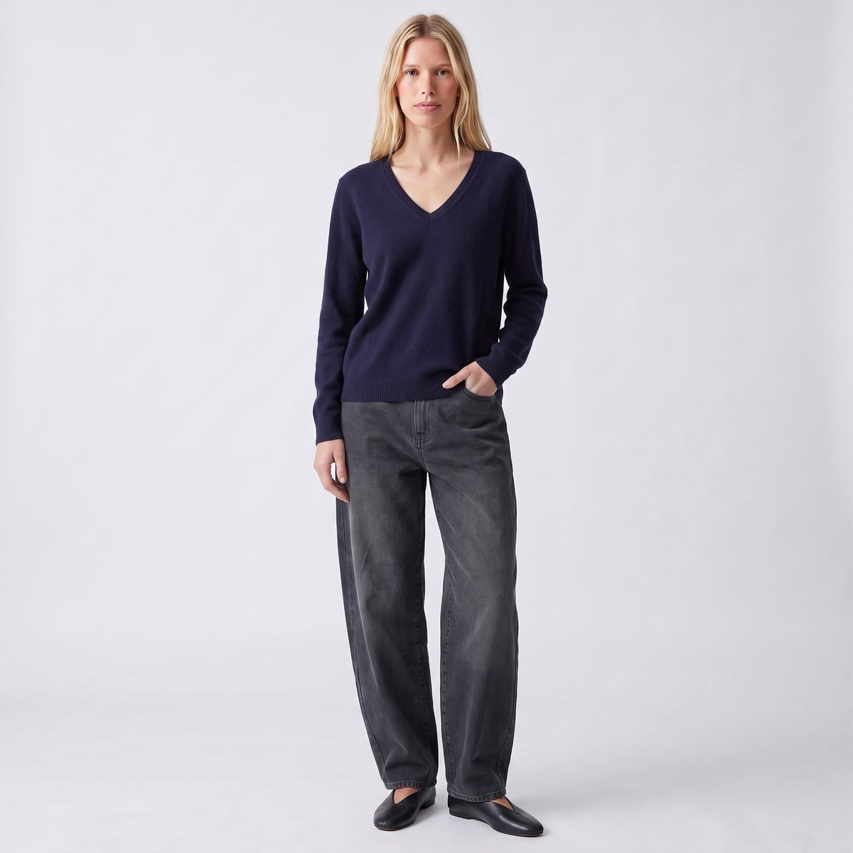 Pull coupe droite col en V manches longues SANDIE navy, ARTLOVE