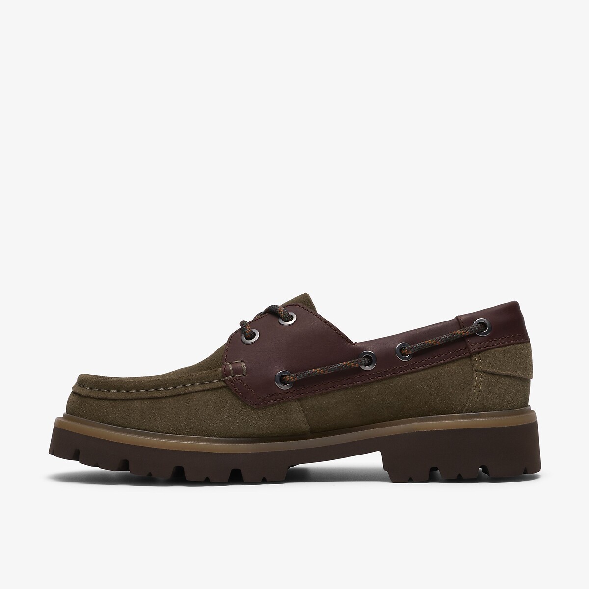 Chaussures bateau en cuir suédé Cleyhill Boat olive, CLARKS