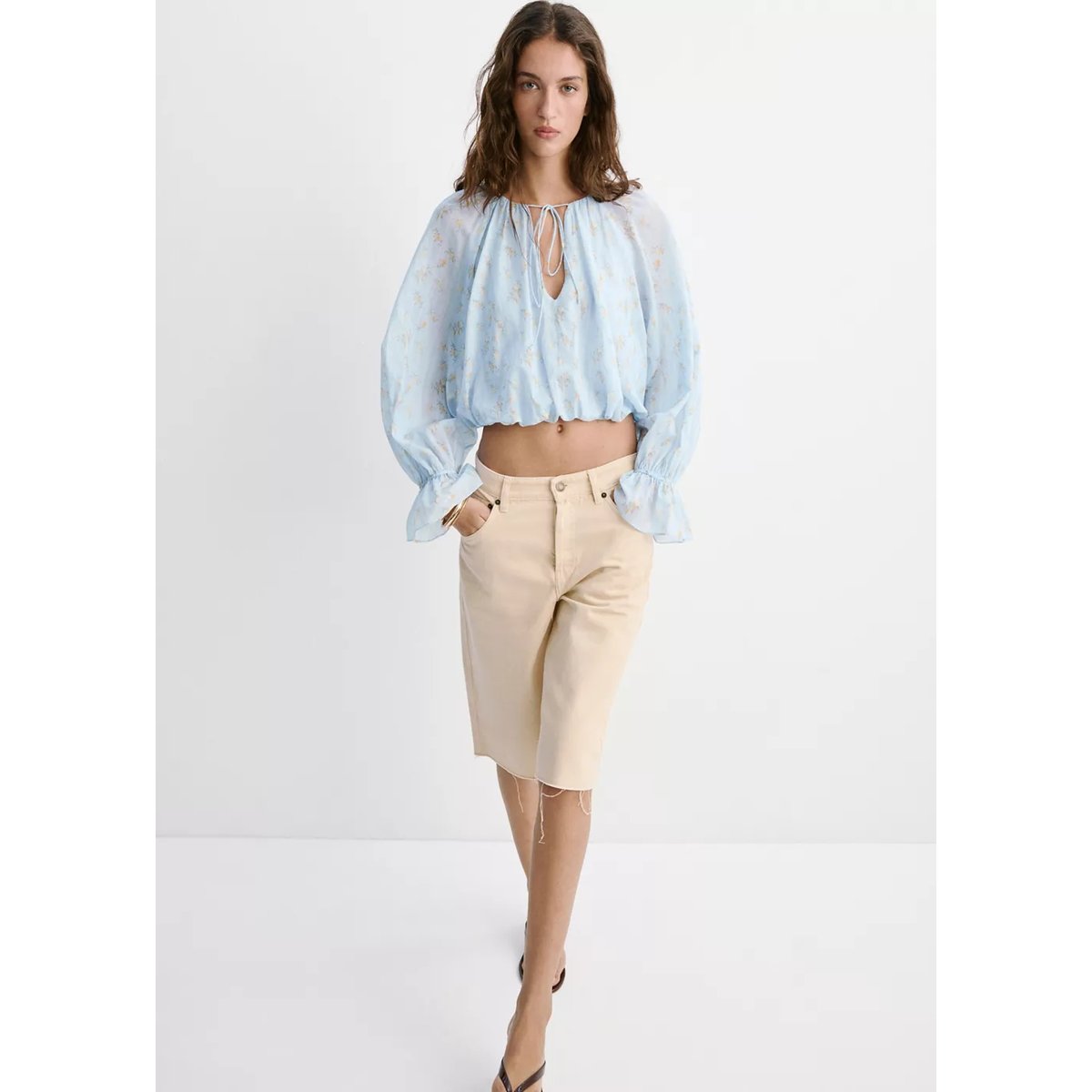 Blouse crop imprimé fleuri bleu, MANGO