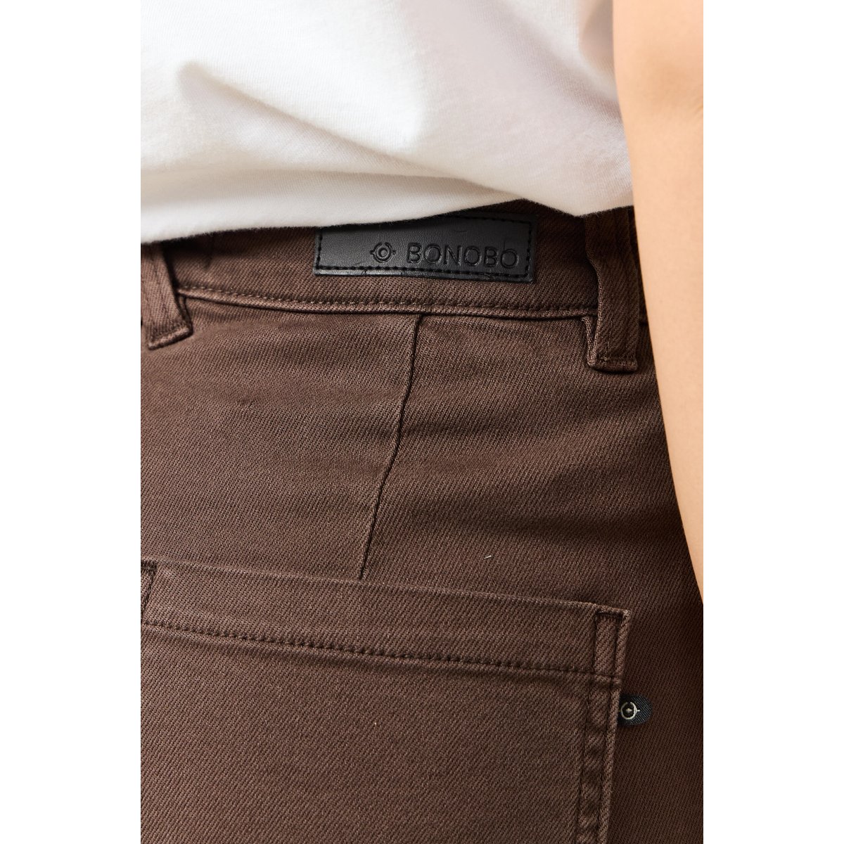 Jeans large cropped taille haute marron, BONOBO