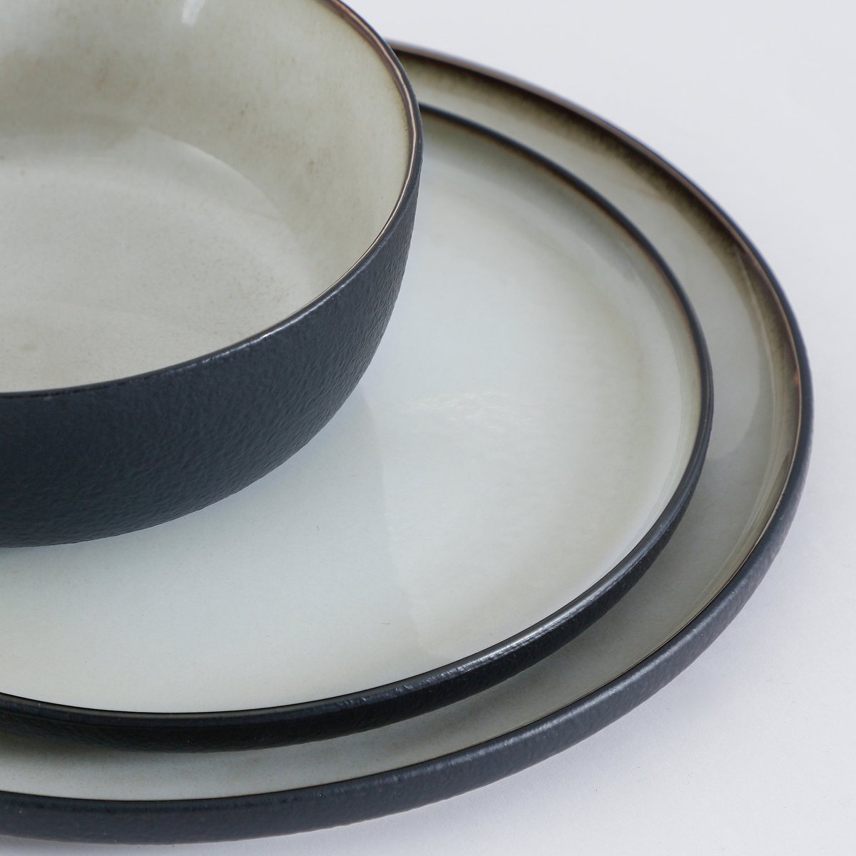 Set de 16 pièces de vaisselle en grès L27 KARLSTAD noir, SIA DECO
