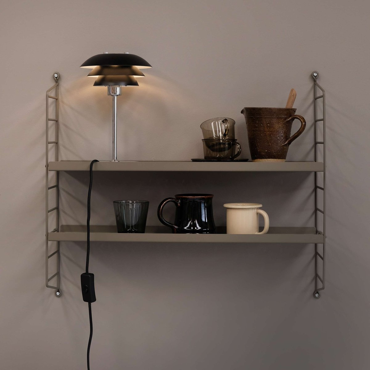 Lampe à poser en Métal DL16 noir, DYBERG LARSEN