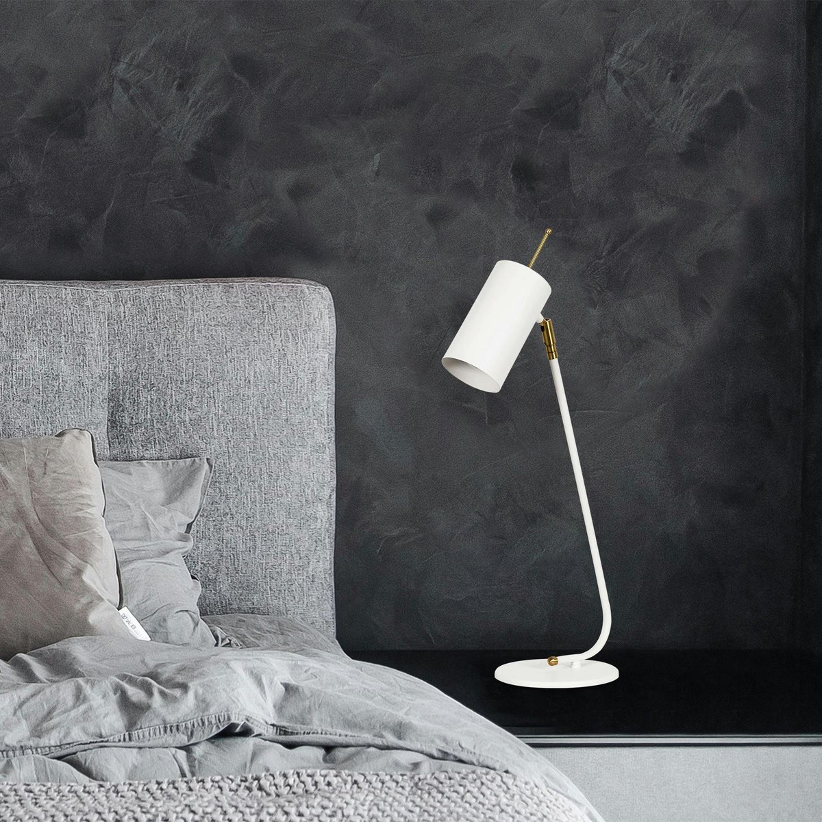 Lampe design chic en métal SFAX blanc, PIER IMPORT