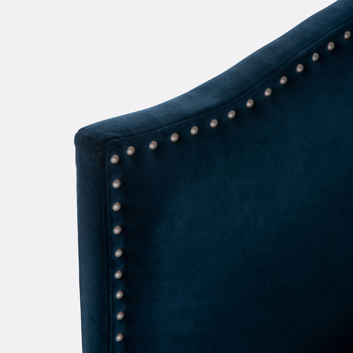 Lit velours finition cloutée avec sommier Andante bleu nuit, LA REDOUTE INTERIEURS