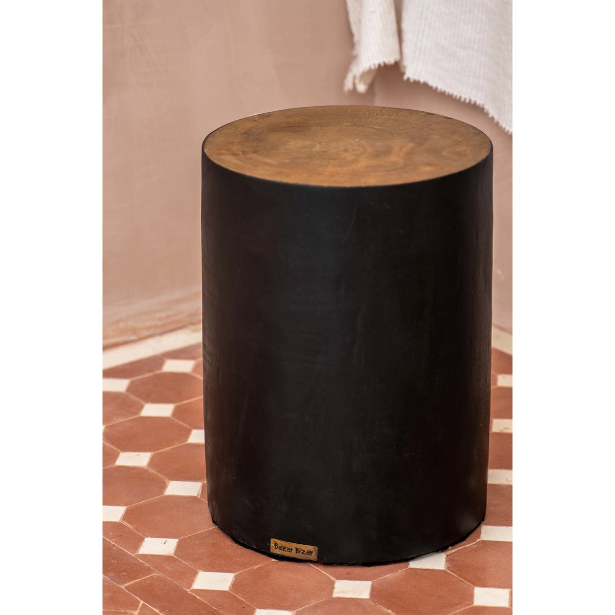Tabouret teck TRIBE noir beige, BAZAR BIZAR