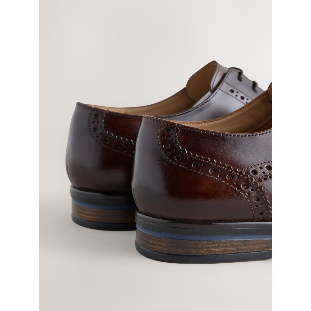 Chaussures richelieu à bout golf marron, NEXT