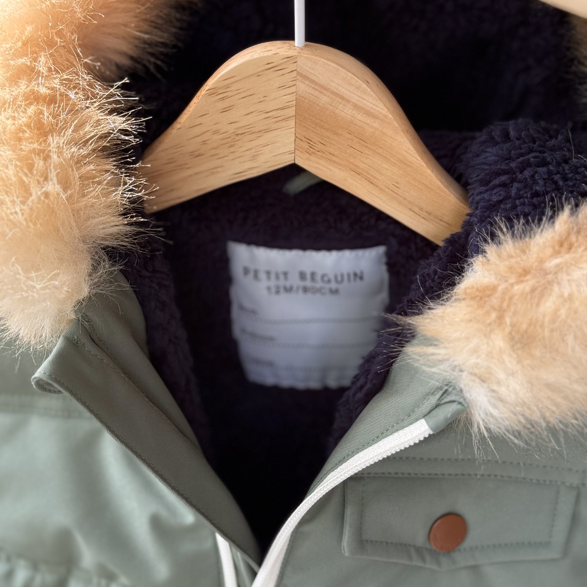 Doudoune enfant imperméable doublée sherpa avec capuche Anouk kaki, PETIT BEGUIN