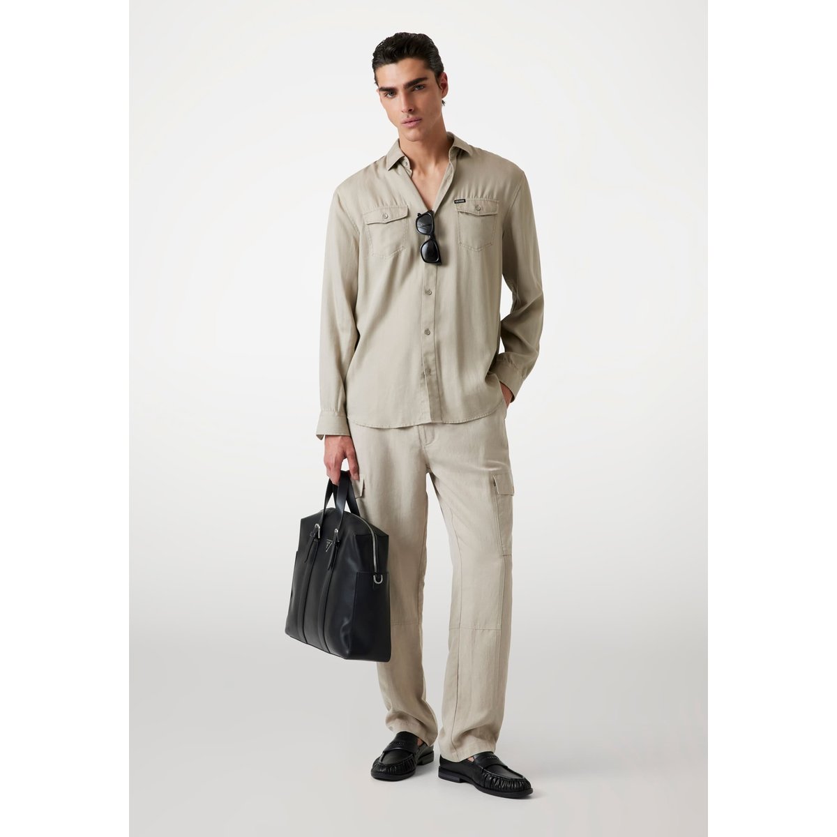 Chemise Lyocell Coupe Classique beige, GUESS