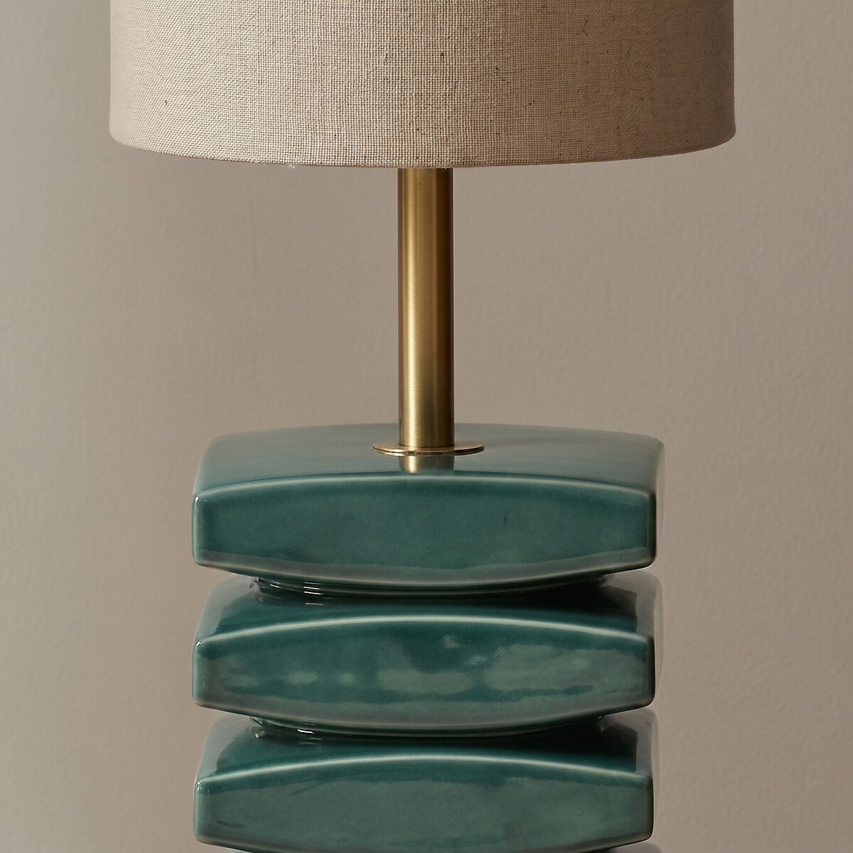 Stehlampe PIETTATO aus Keramik und Leinen graugrün, AM.PM