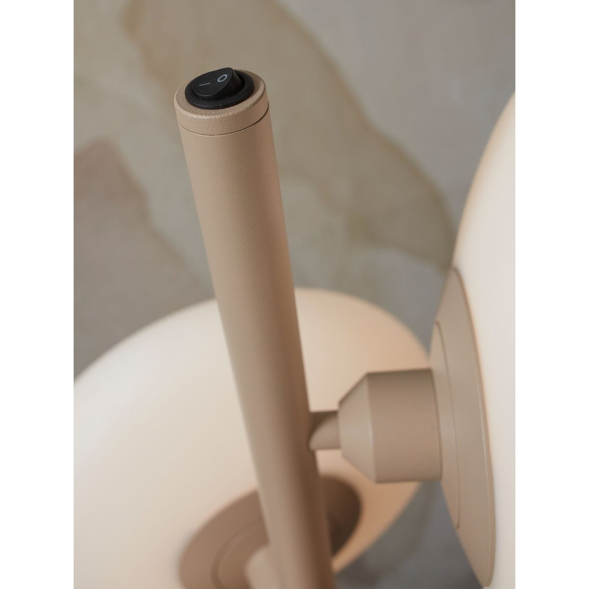 Lampadaire Verre SAPPORO marron clair, IT'S ABOUT ROMI