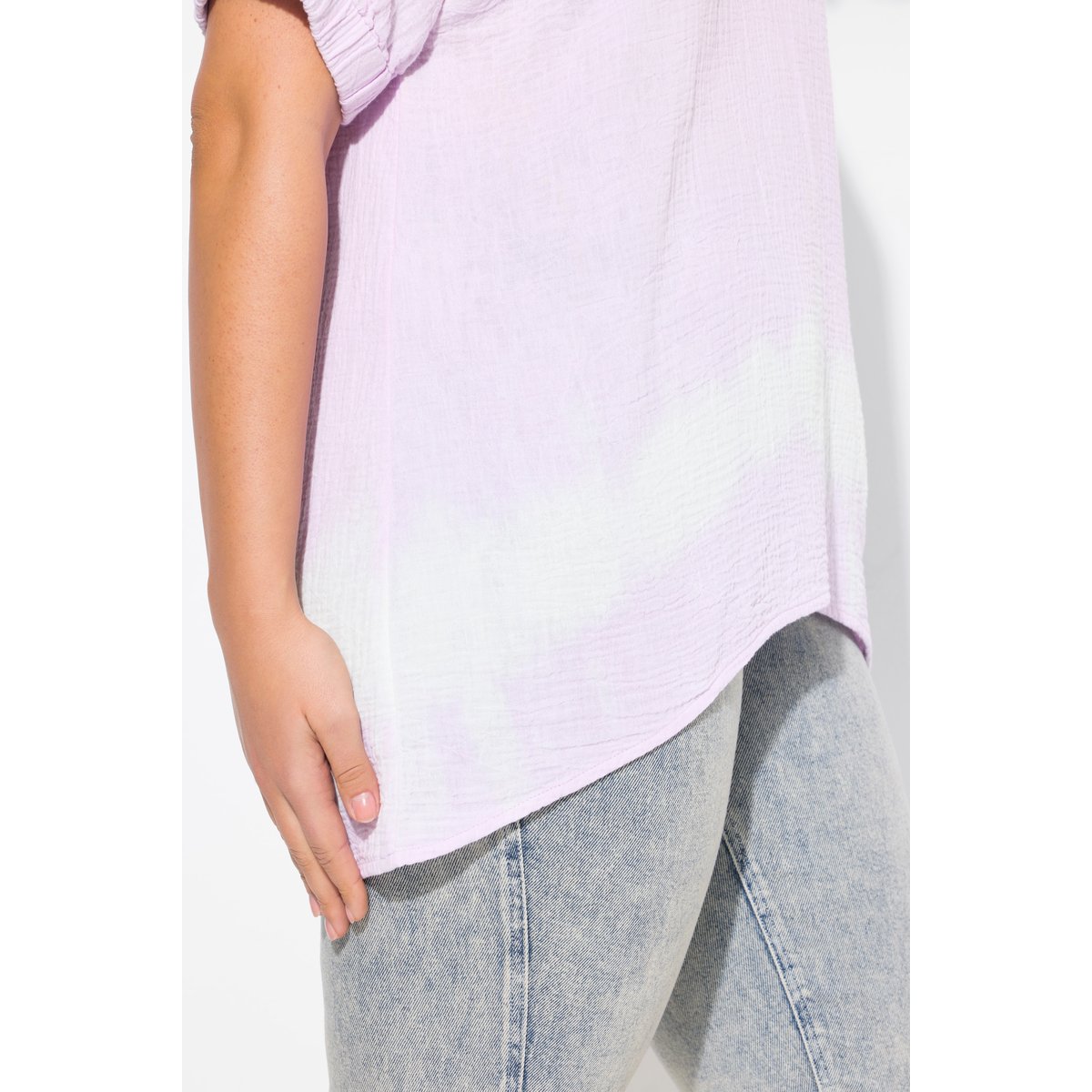 Blouse en mousseline oversize. Décolleté lavande, ULLA POPKEN