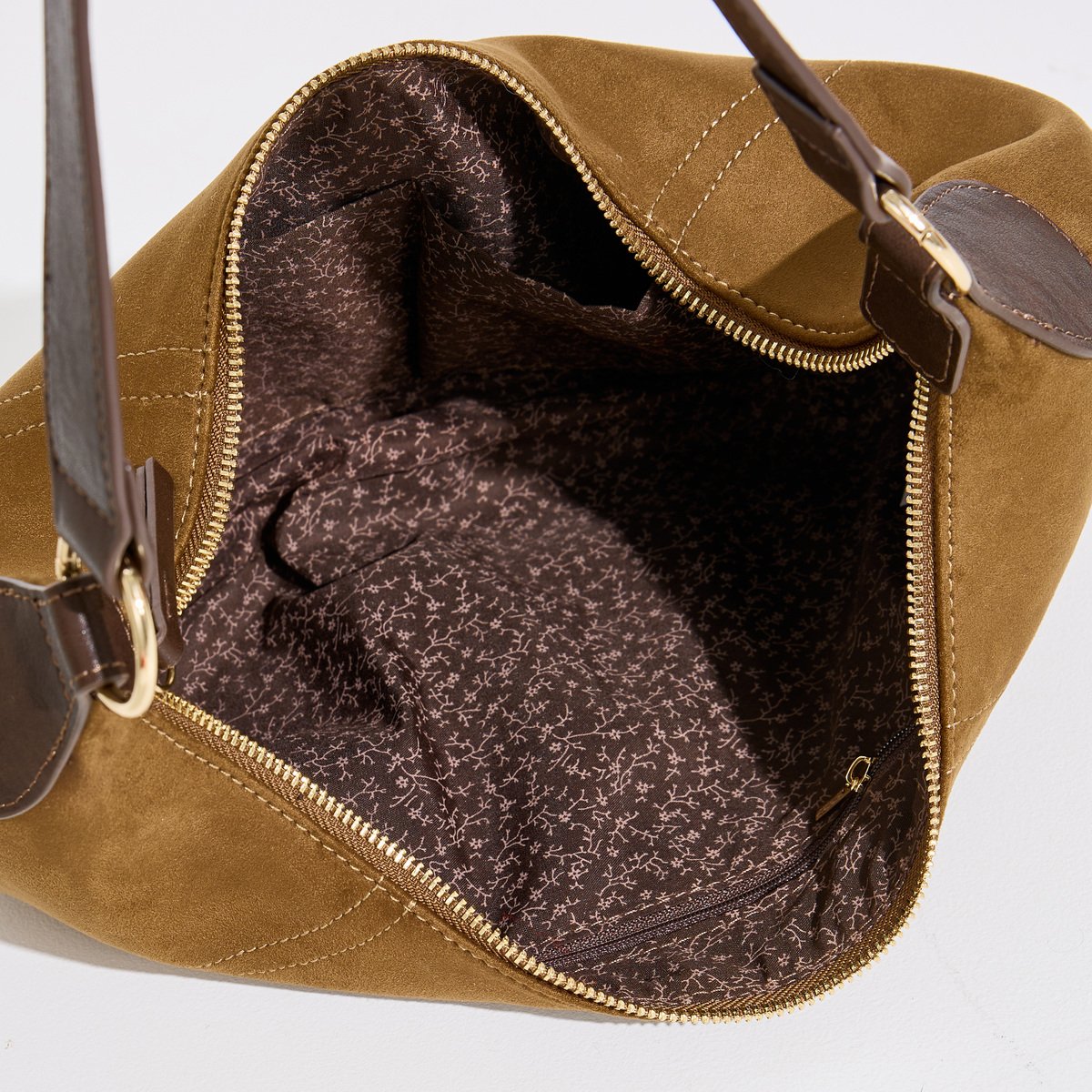 Sac forme demi lune souple marron camel, GRAIN DE MALICE