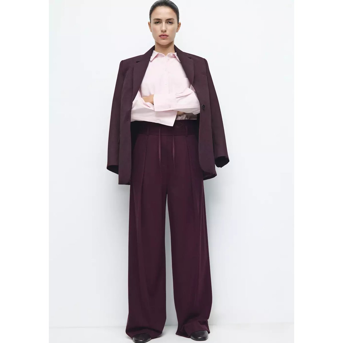 Pantalon à pinces combiné à la taille grenat, MANGO