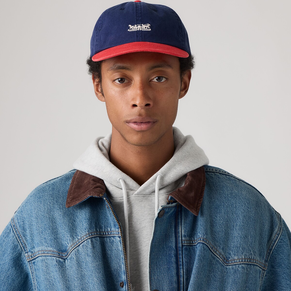 . blu, LEVI'S