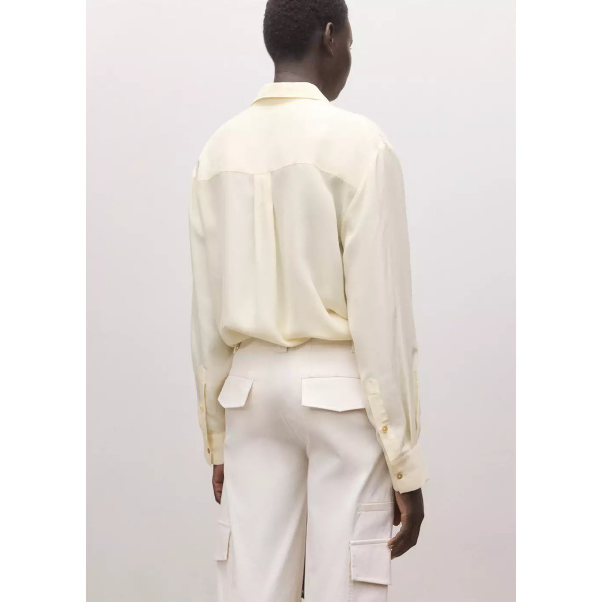 Chemise 100 % soie boutons dissimulés jaune pastel, MANGO