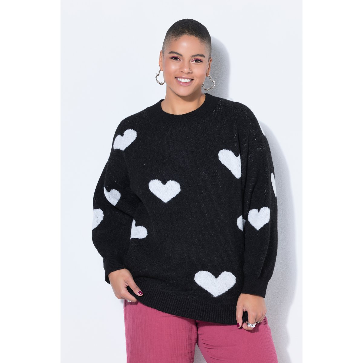 Pull oversize, motifs cœurs noir, STUDIO UNTOLD