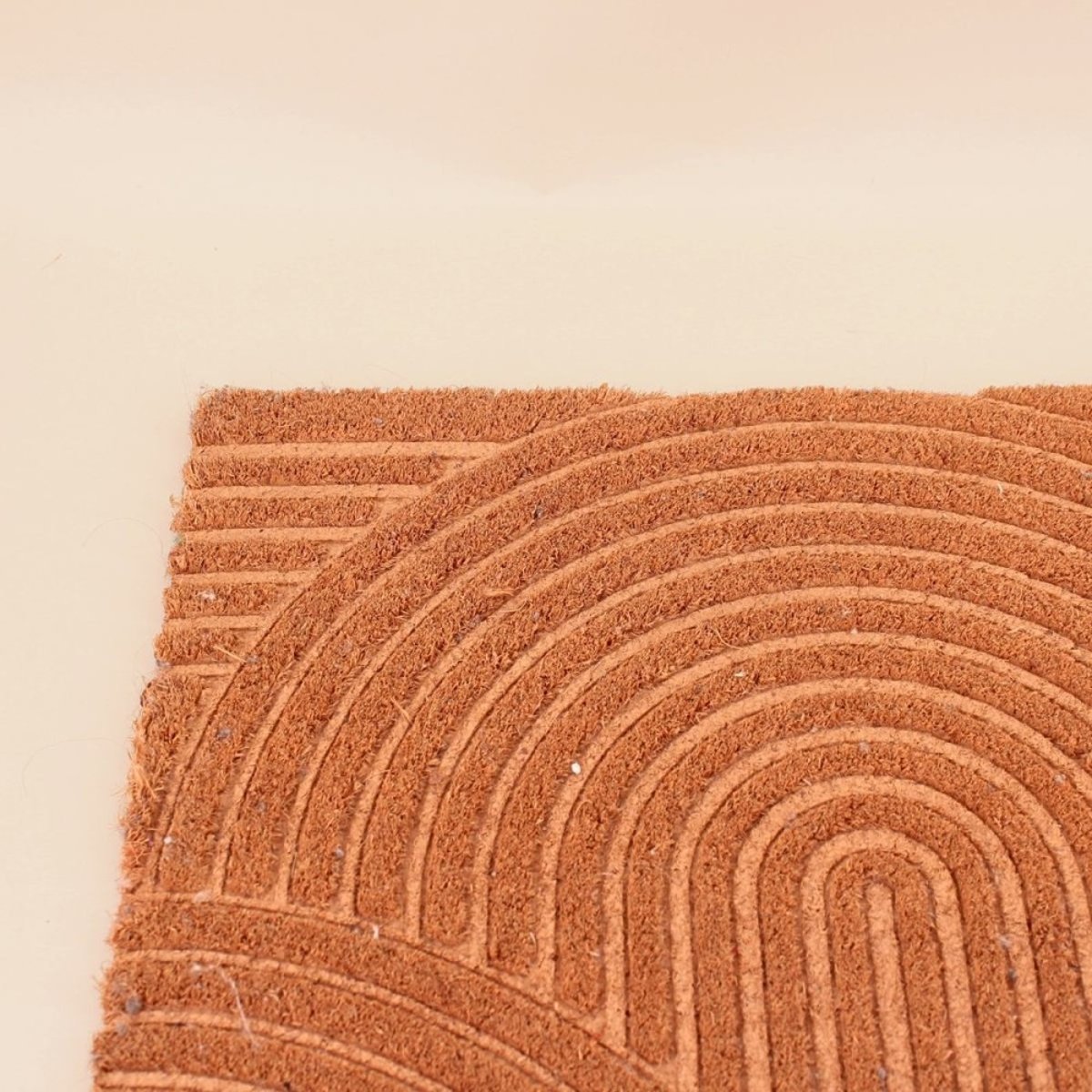 Paillasson motifs arches en reliefs 40x60cm marron, ORNAMI